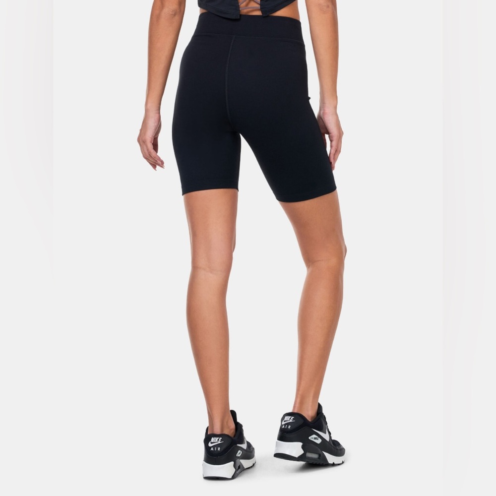 Nike Women's Black Shorts - Picture 2 of 4